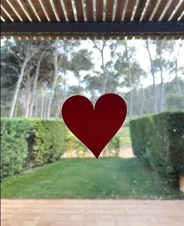 House And Pool By The Golf Course And Close To The Sea! Pals