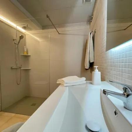 Holiday home House And Pool By The Golf Course And Close To The Sea! *