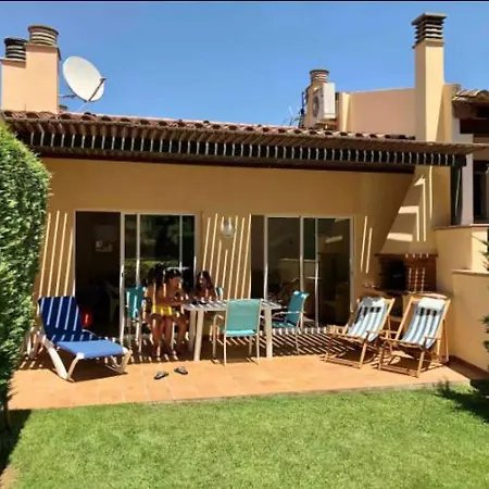 House And Pool By The Golf Course And Close To The Sea! Holiday home