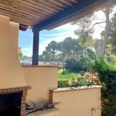 Holiday home House And Pool By The Golf Course And Close To The Sea!