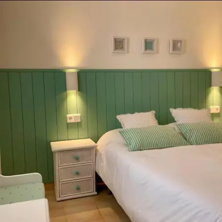 House And Pool By The Golf Course And Close To The Sea! Holiday home